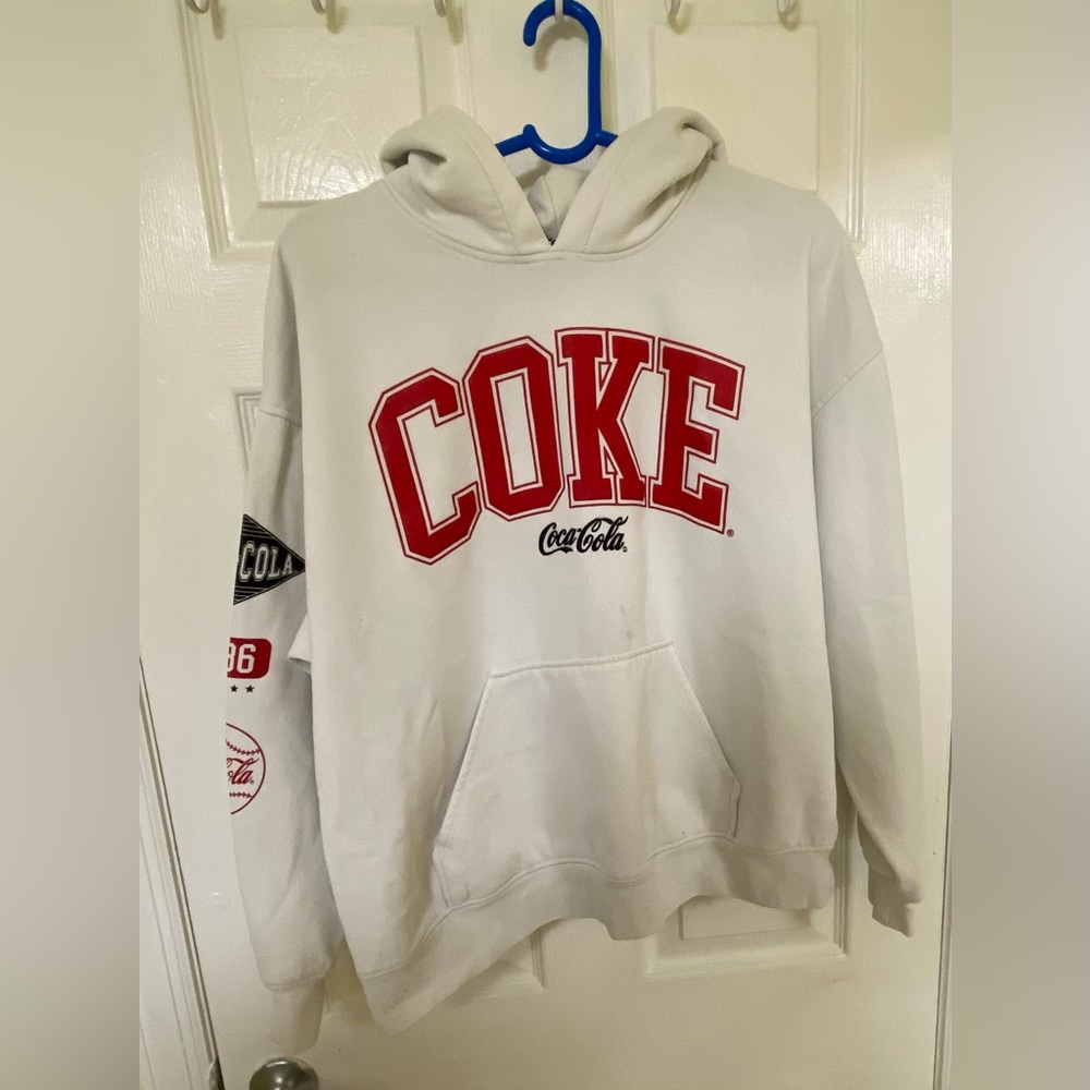 Whit hoodie from H&M, L